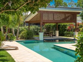 Ocean Walk - Byron Bay - Seadrift pool with picnic pavilion