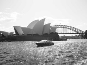 Sydney Harbour Cruises | Luxury Yacht & Charter Boat Hire