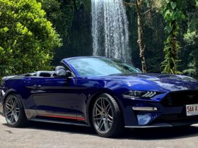 Kona Blue Mustang V8 Convertible