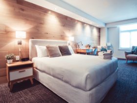 Crown Hotel