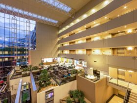 Crowne Plaza Canberra Atrium and lounge
