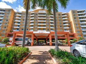 Darwin Central Hotel Exterior