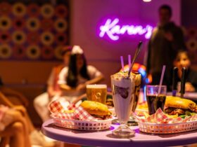 Burgers, chips and milkshakes at Karen's Diner