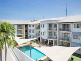 Pool Balcony, Alfresco area