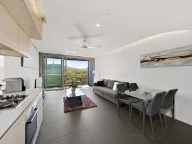Kitchen / Dining area