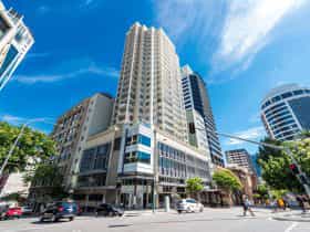 Oaks Lexicon Apartments