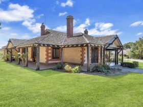 north wing adelaide hills farmstay accommodation