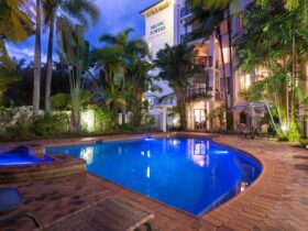 Tropic Towers Apartments