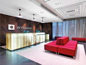 Wyndham Hotel Melbourne lobby
